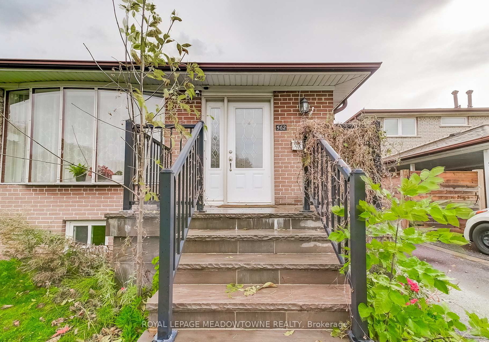 562-raphael-avenue-mississauga-ontario-w12507612