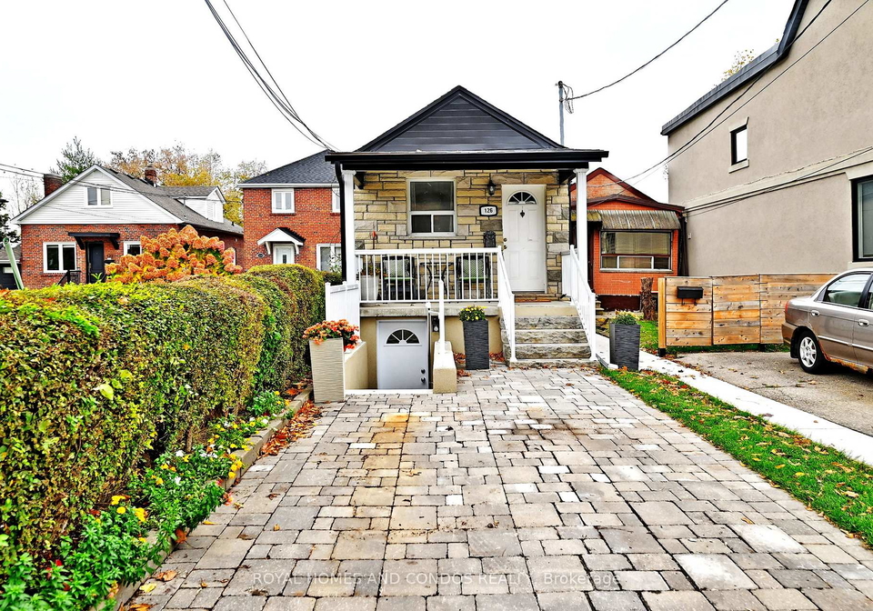 126-spears-street-toronto-ontario-w12507628