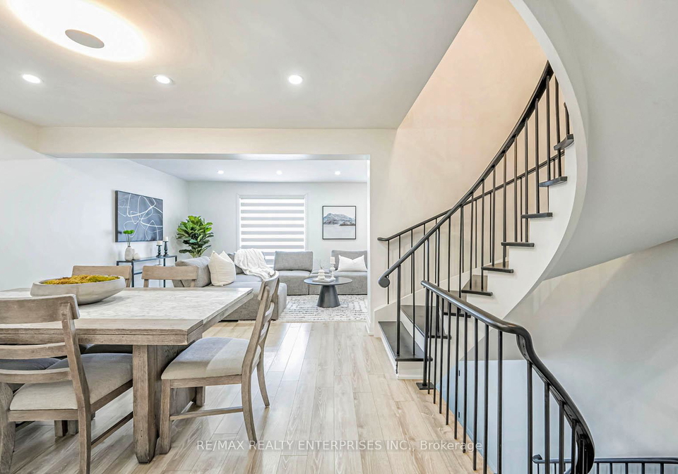 6679-shelter-bay-road-mississauga-ontario-w12507902