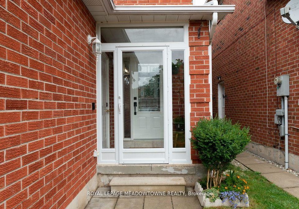 32-clarridge-court-brampton-ontario-w12508820