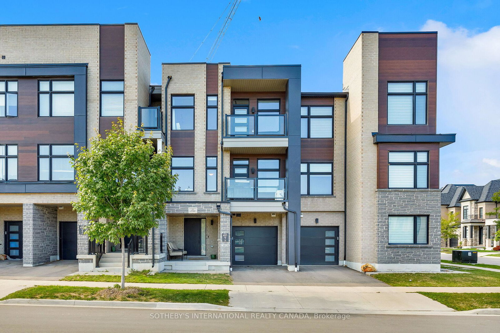 2544-littlefield-crescent-oakville-ontario-w12509374