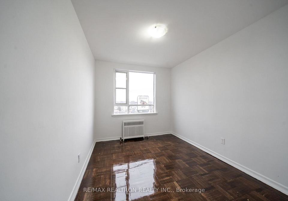 2515-eglinton-avenue-w-toronto-ontario-w12509492