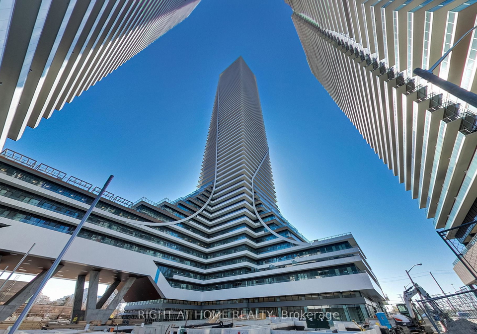 30-shore-breeze-drive-etobicoke-ontario-w12509740