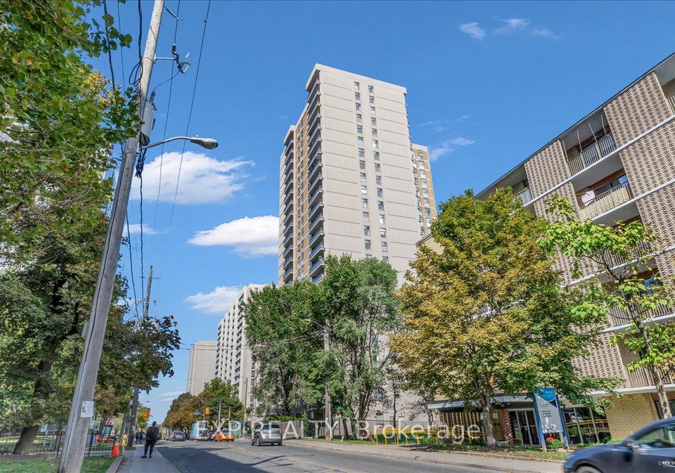 135-marlee-avenue-north-york-ontario-w12510020
