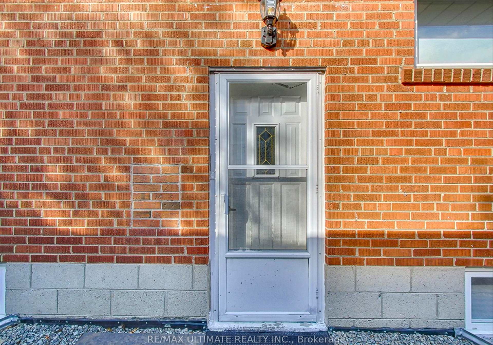 11-westona-street-etobicoke-ontario-w12510208