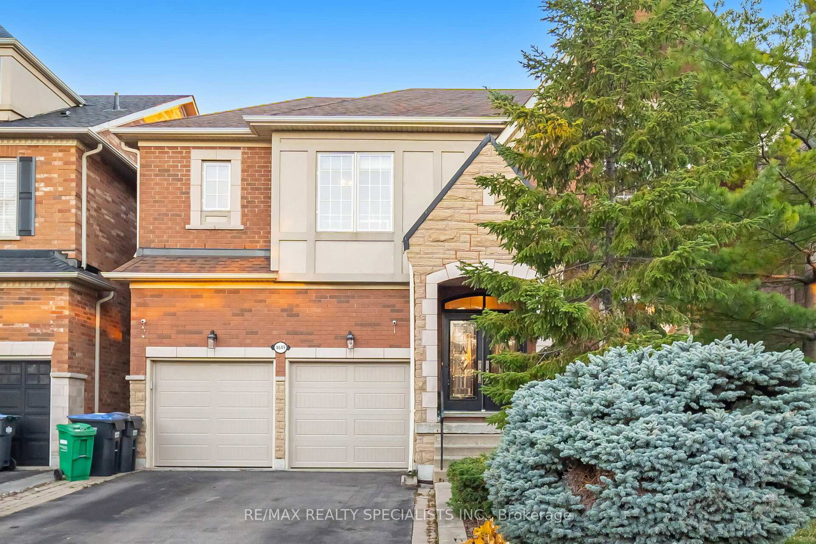 4649-colombo-crescent-mississauga-ontario-w12510448
