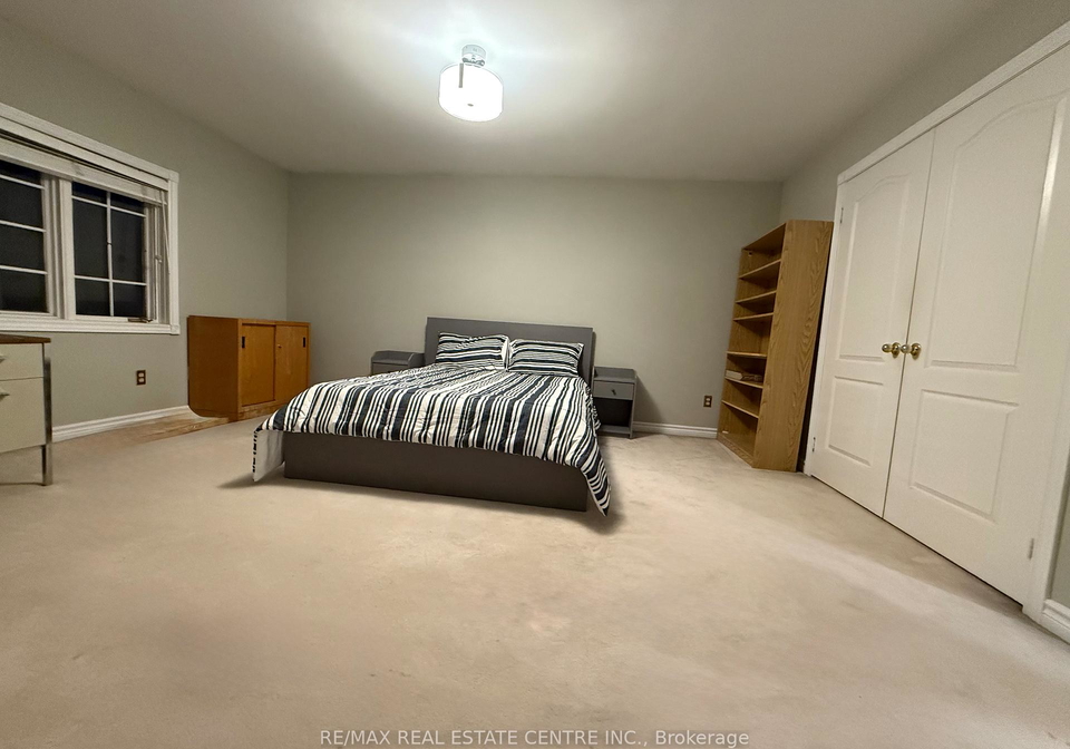 5107-forest-hill-drive-mississauga-ontario-w12510476