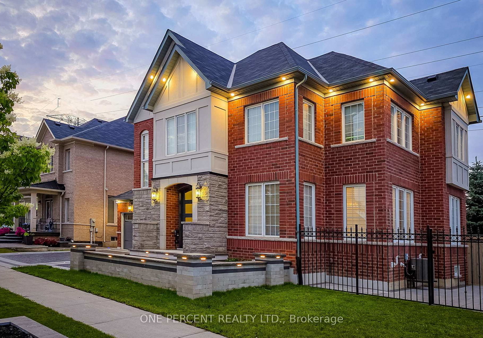 102-monkton-circle-brampton-ontario-w12510564