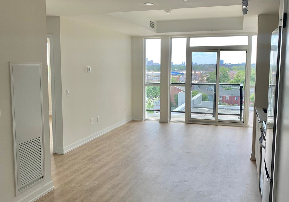 2300-st-clair-avenue-w-toronto-ontario-w12510864
