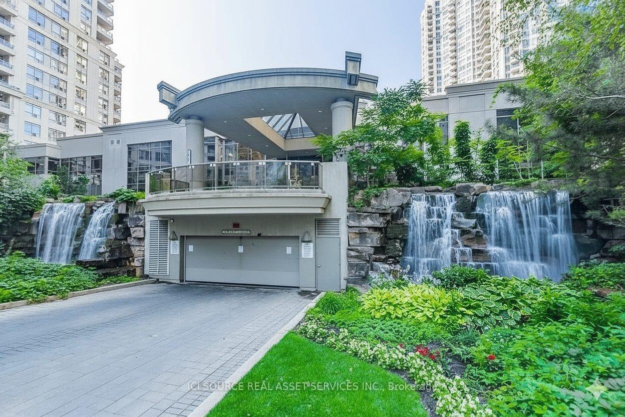 3880-duke-of-york-boulevard-mississauga-ontario-w12511004