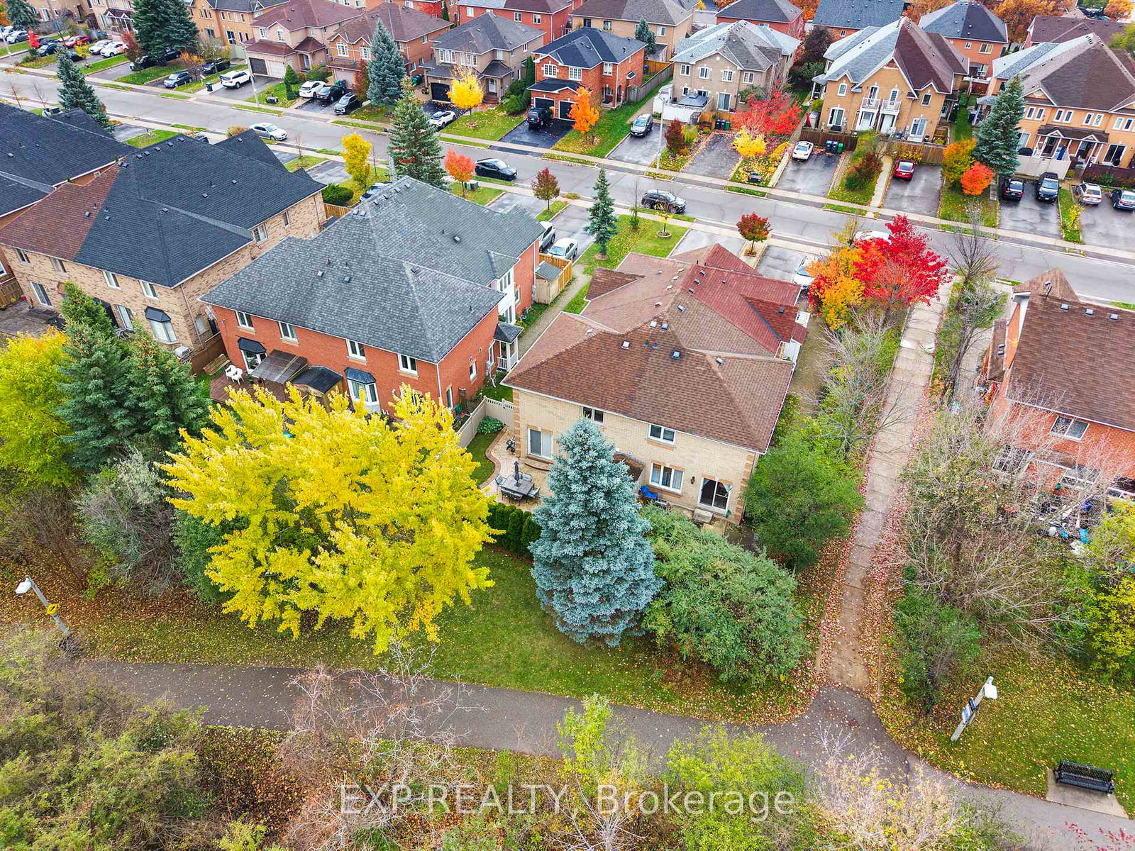 70-pressed-brick-drive-brampton-ontario-w12511938