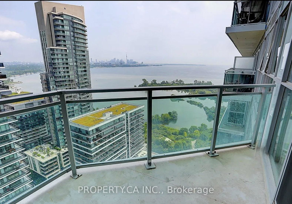 33-shore-breeze-drive-etobicoke-ontario-w12512616