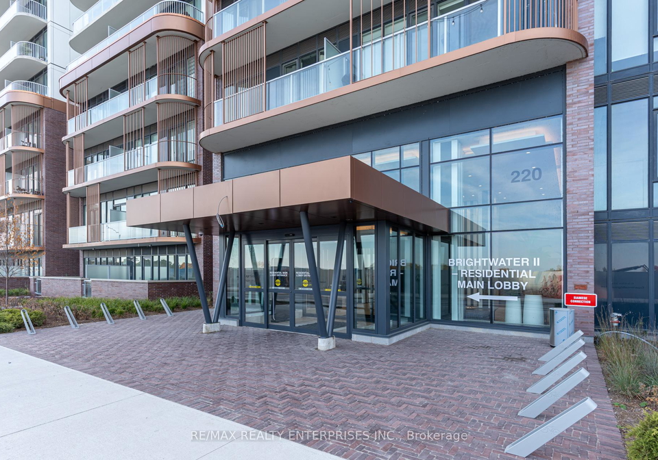 220-missinnihe-way-mississauga-ontario-w12512984