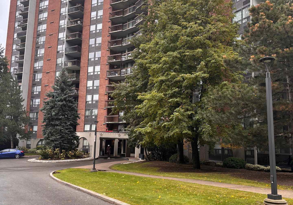 20-mississauga-valley-boulevard-mississauga-ontario-w12513108