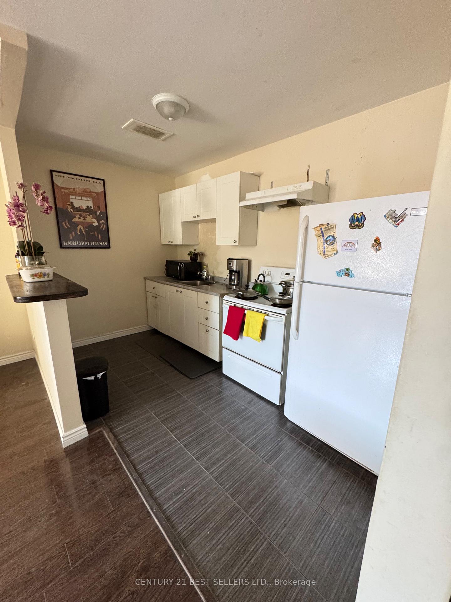 10-105-twenty-fifth-street-etobicoke-ontario-w12513124