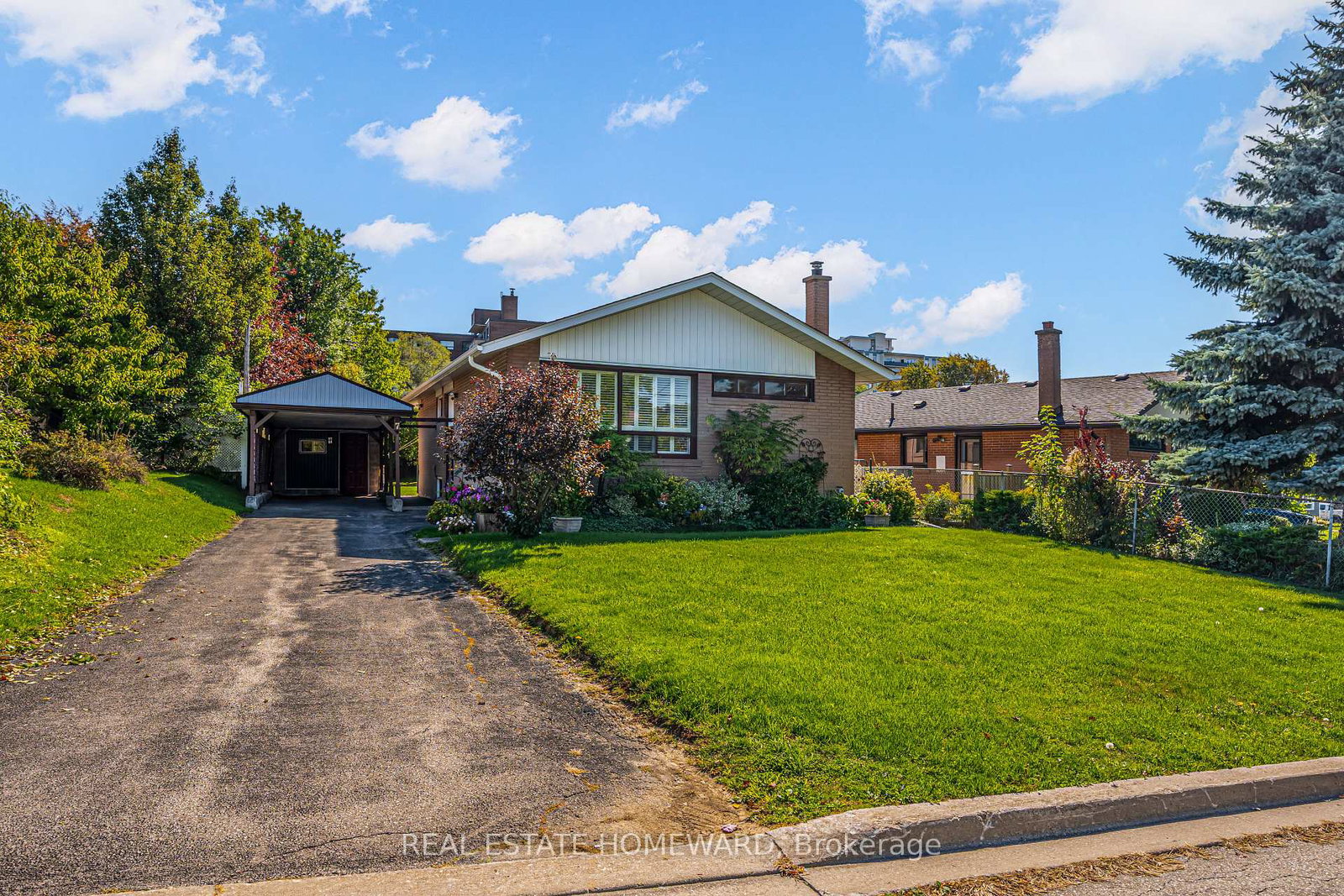 7-jacinta-drive-north-york-ontario-w12513250