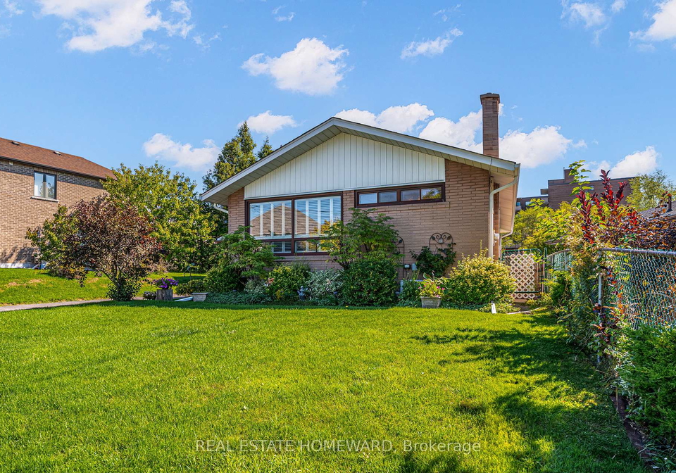 7-jacinta-drive-north-york-ontario-w12513250