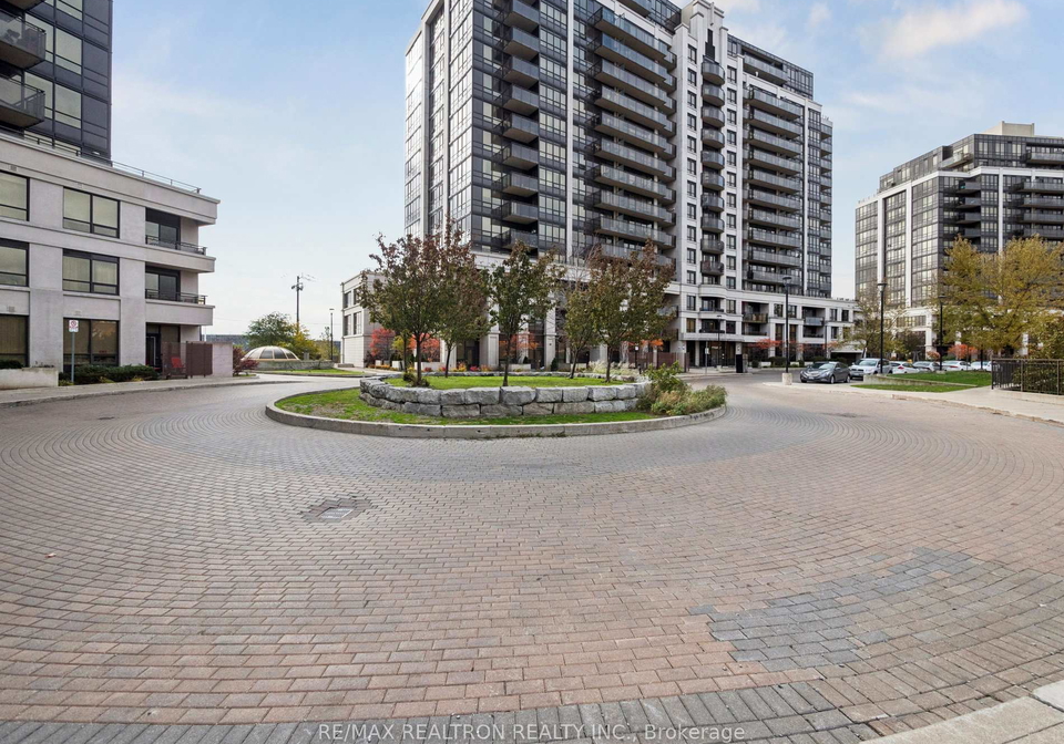 1060-sheppard-avenue-w-york-ontario-w12513406