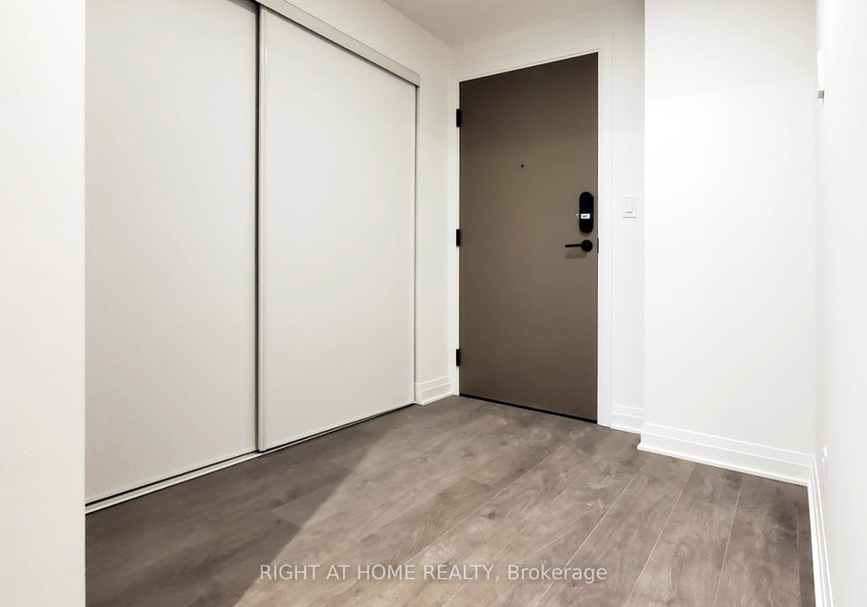 4015-the-exchange-mississauga-ontario-w12513424