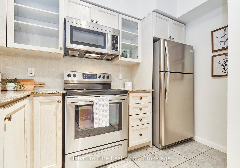 185-legion-road-n-etobicoke-ontario-w12513614