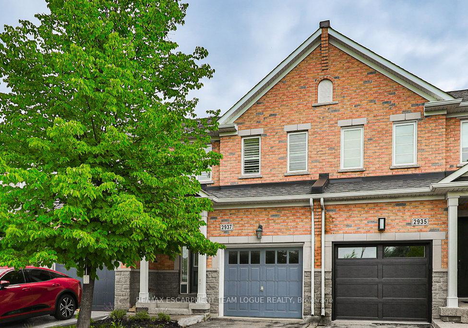 2937-guire-common-burlington-ontario-w12513618
