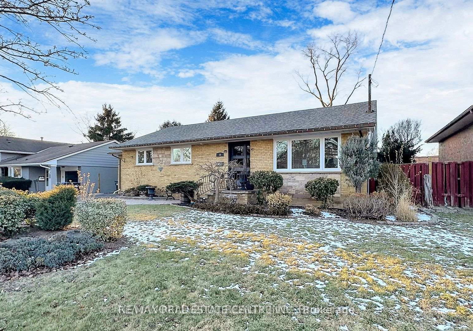 10-suburban-drive-n-mississauga-ontario-w12514130