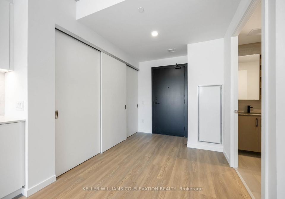 689-the-queensway-street-etobicoke-ontario-w12514482