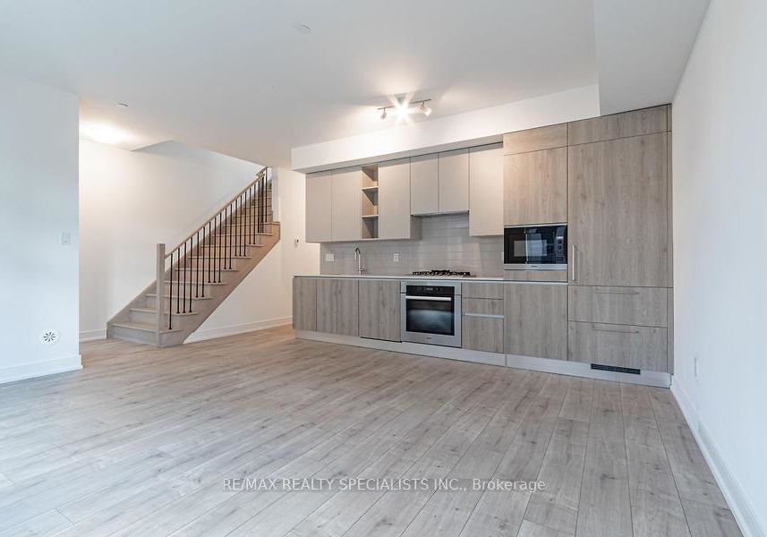 66-long-branch-avenue-etobicoke-ontario-w12514902