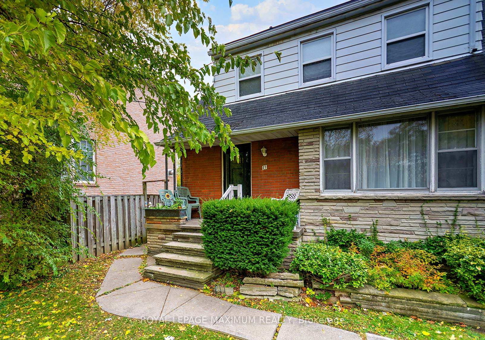 27-king-georges-drive-north-york-ontario-w12514950