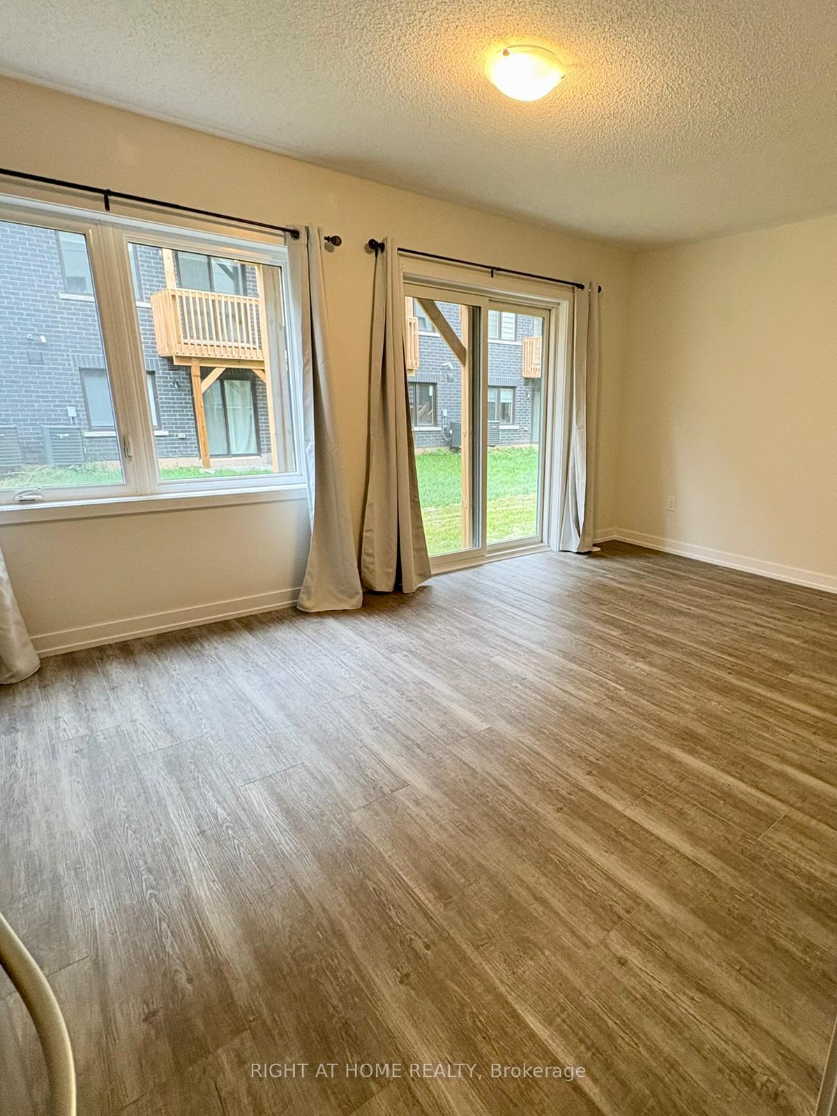 1355-shevchenko-boulevard-oakville-ontario-w12515424