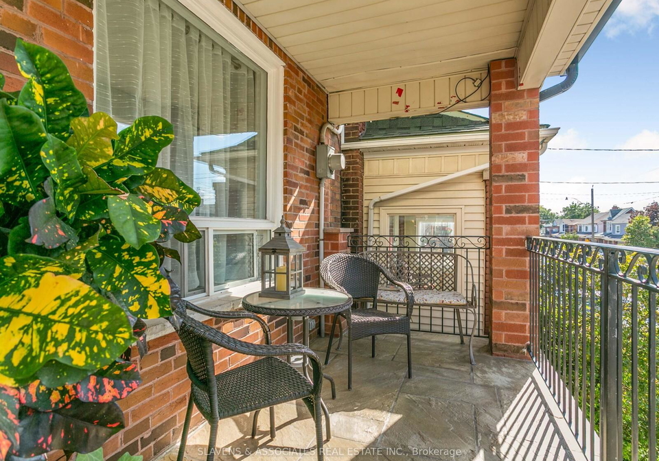213b-blackthorne-avenue-toronto-ontario-w12516032