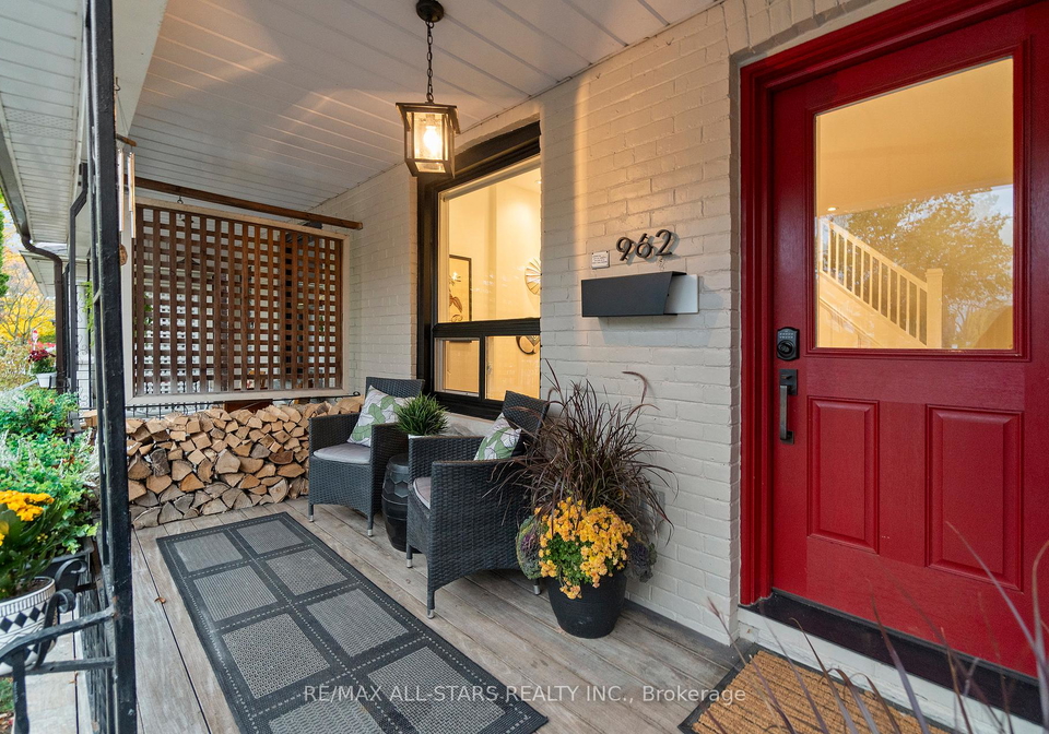 962-shaw-street-toronto-ontario-w12516246