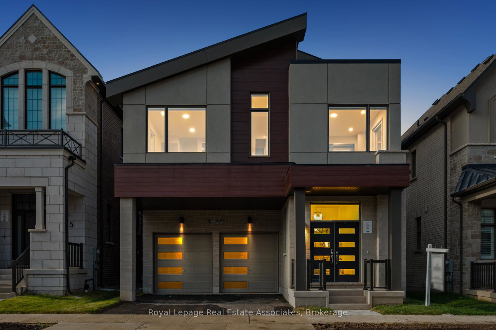 1249-onyx-trail-oakville-ontario-w12516256