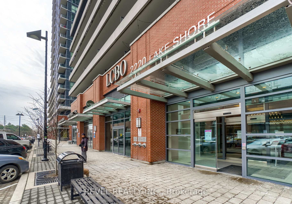 2220-lakeshore-boulevard-w-etobicoke-ontario-w12516484