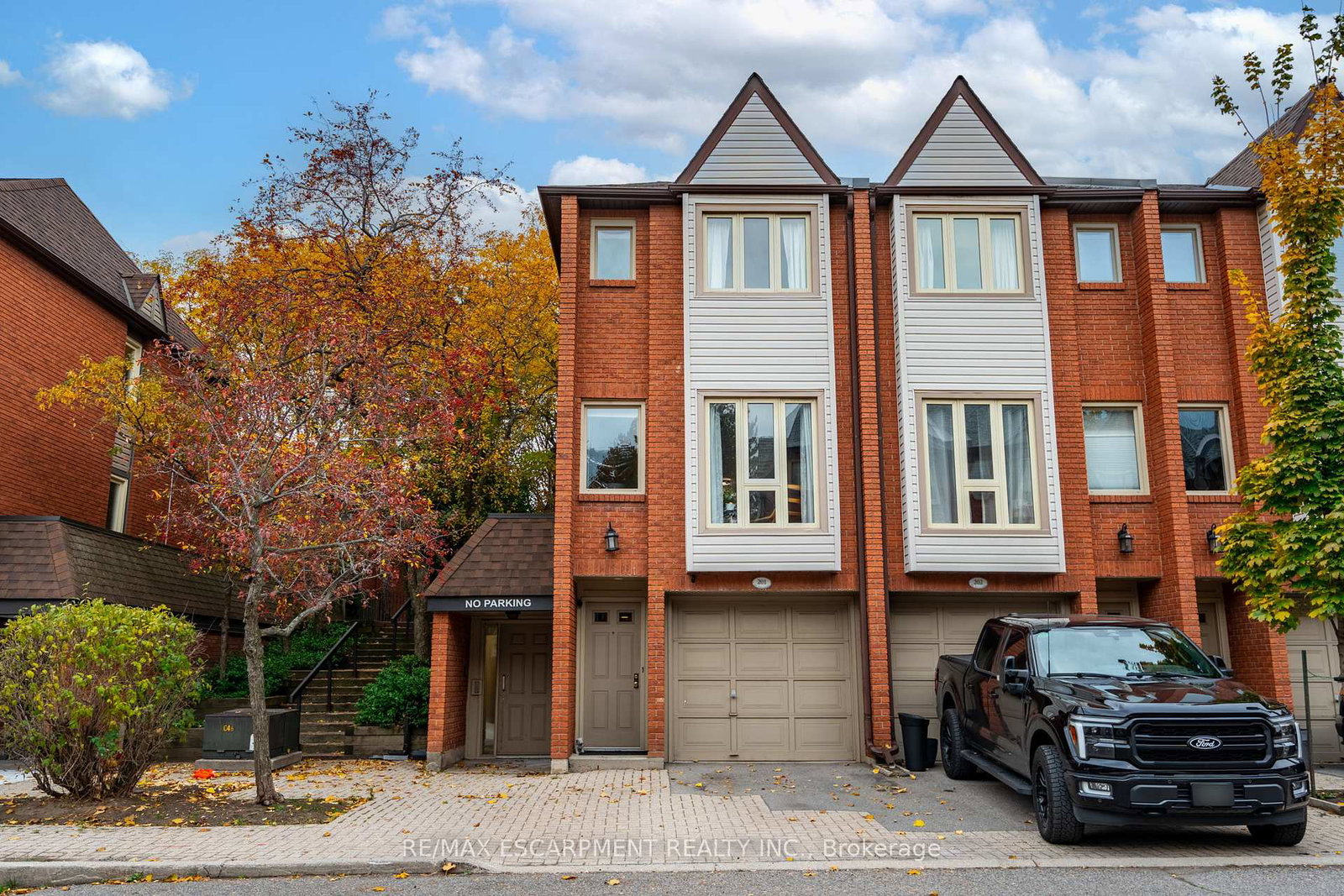 895-maple-avenue-burlington-ontario-w12516788