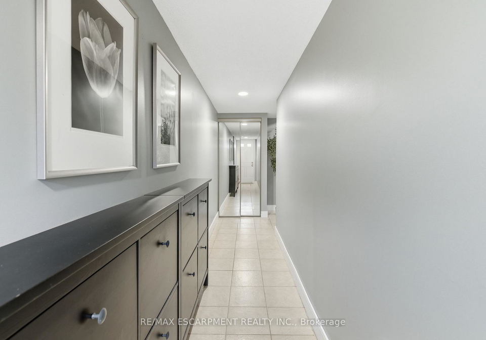 895-maple-avenue-burlington-ontario-w12516788