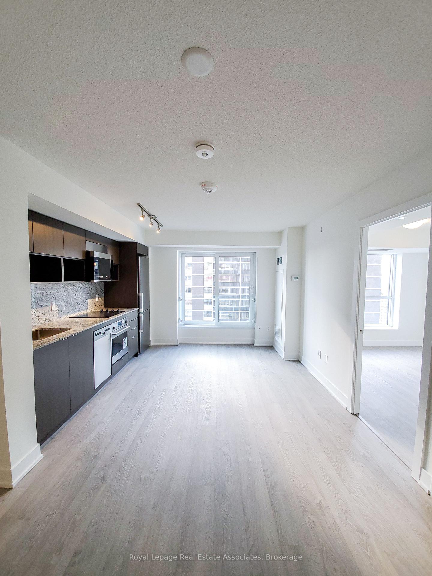 9-mabelle-avenue-etobicoke-ontario-w12516990