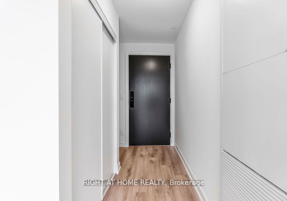 335-wheat-boom-drive-oakville-ontario-w12517328