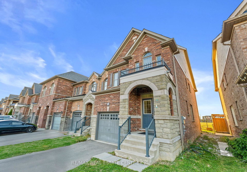 18-hogan-manor-drive-brampton-ontario-w12517656