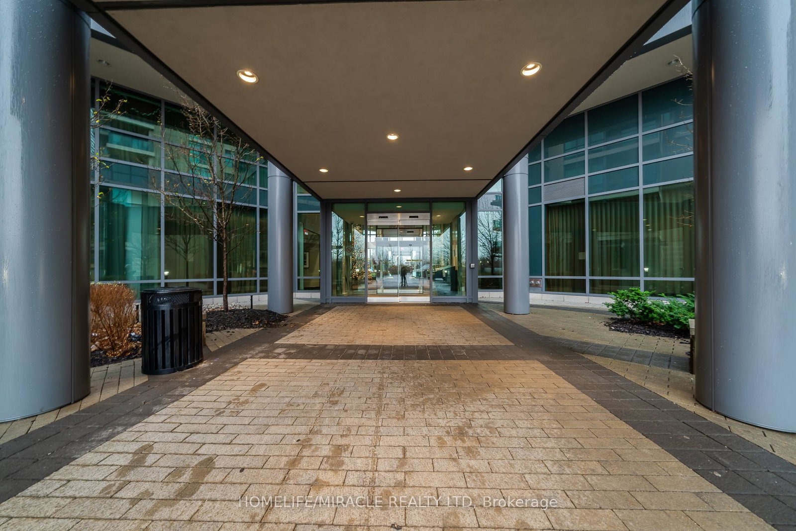 205-sherway-gardens-road-etobicoke-ontario-w12517680