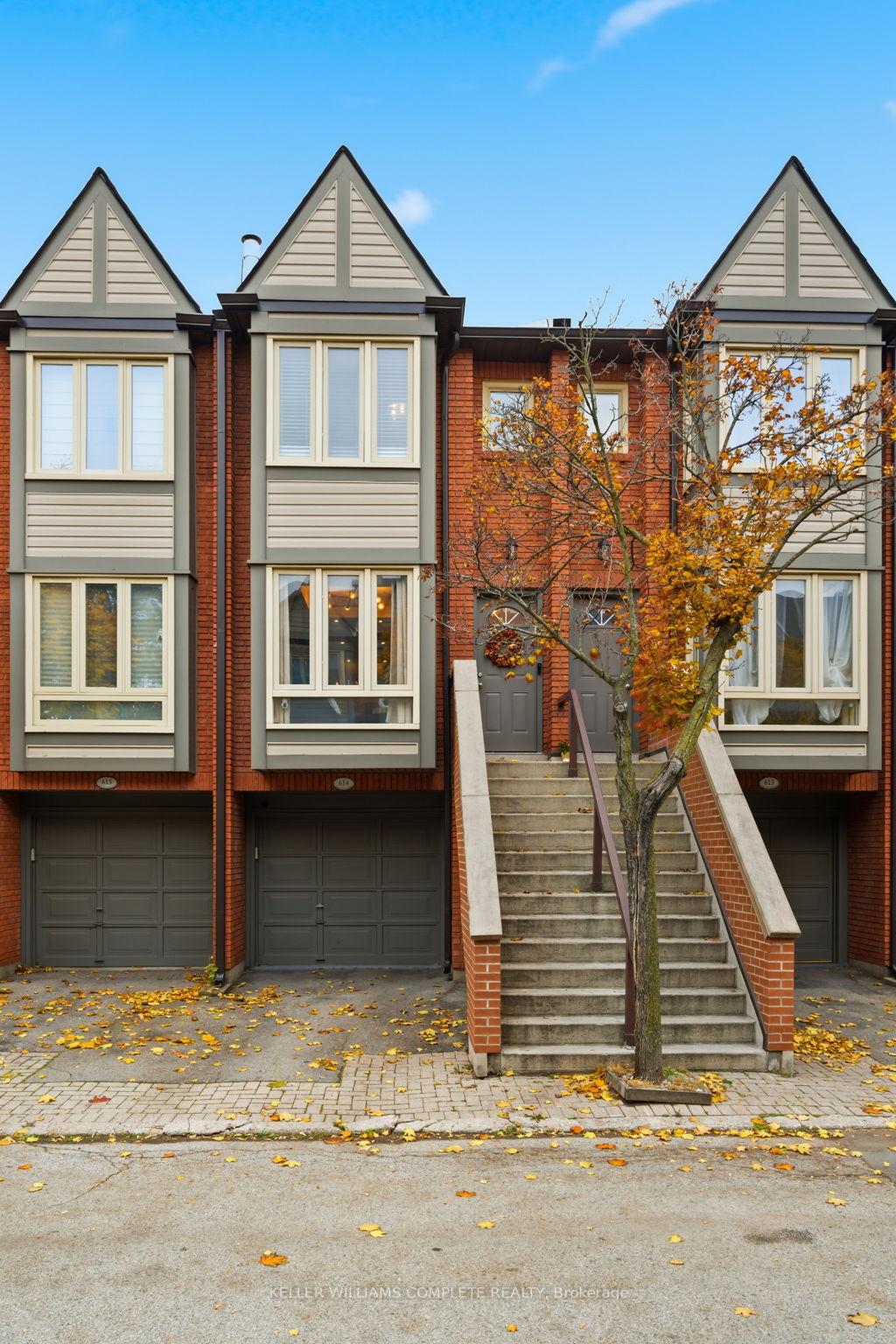 895-maple-avenue-burlington-ontario-w12517882