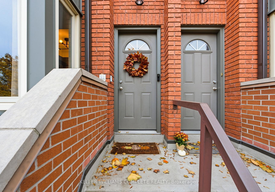 895-maple-avenue-burlington-ontario-w12517882