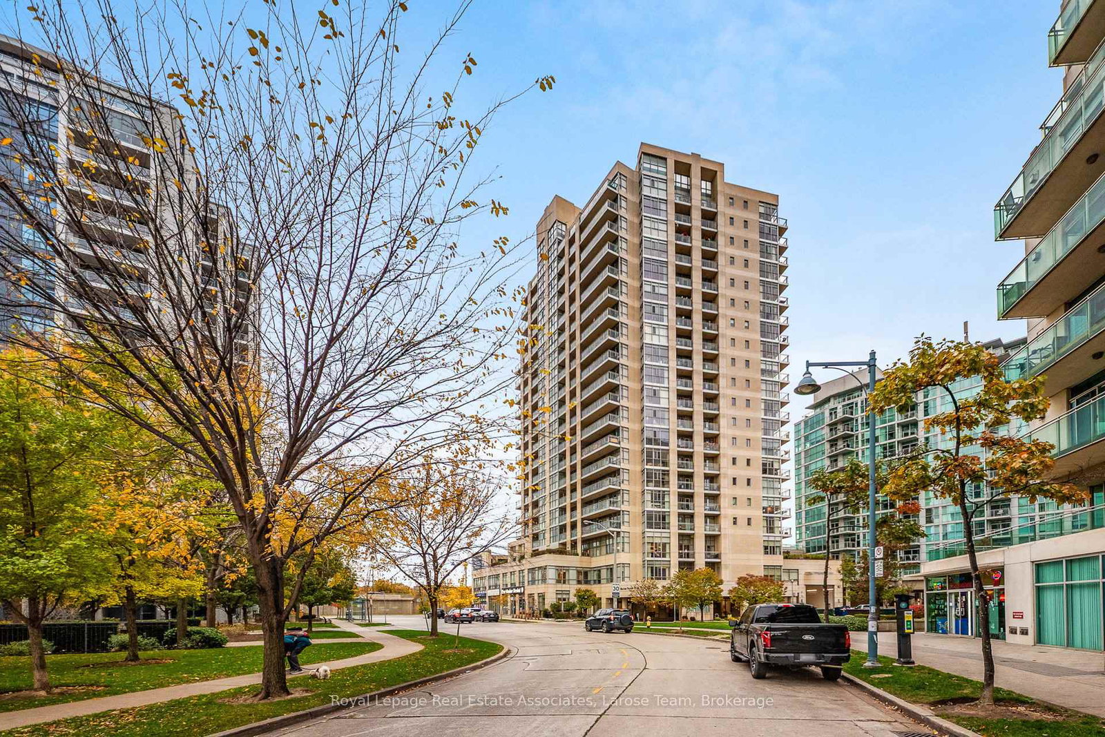3-marine-parade-drive-etobicoke-ontario-w12517992