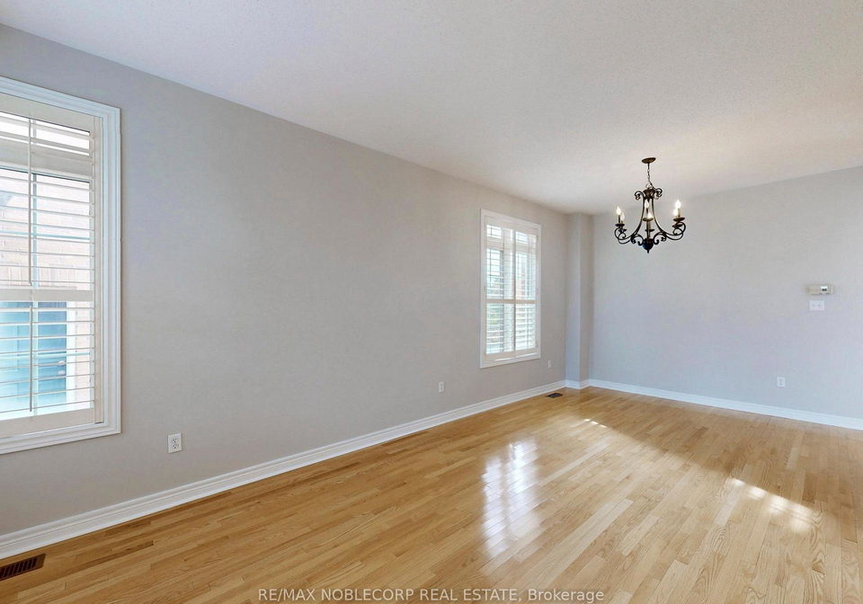 28-laurentide-crescent-brampton-ontario-w12518314