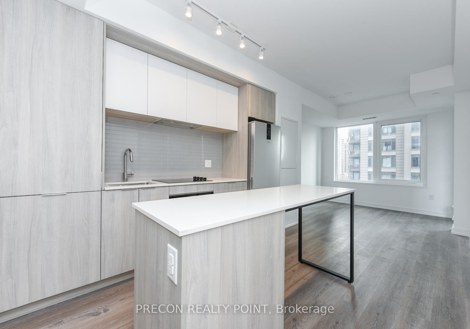 395-square-one-drive-n-mississauga-ontario-w12518874