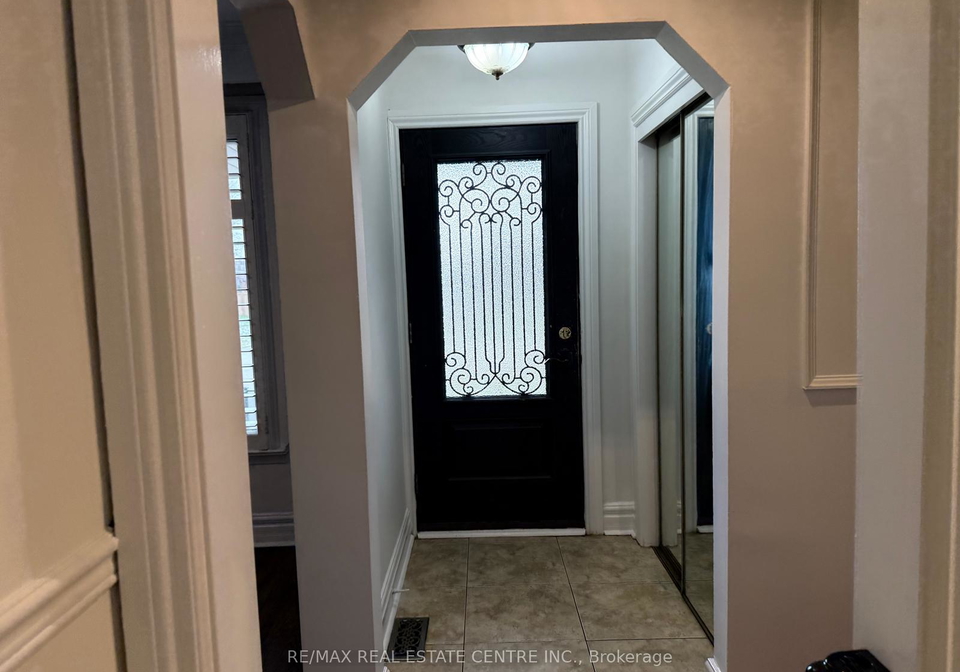 441-saville-crescent-oakville-ontario-w12519034