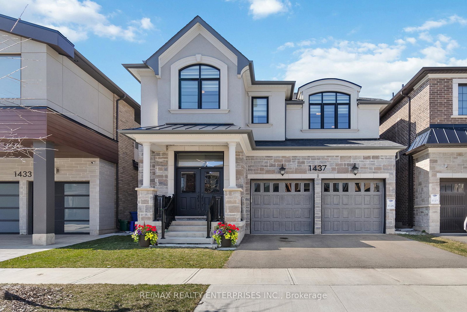 1437-lakeport-crescent-oakville-ontario-w12519740