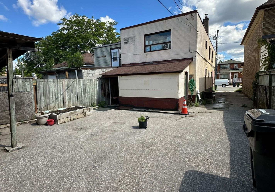 668-jane-street-toronto-ontario-w12519896