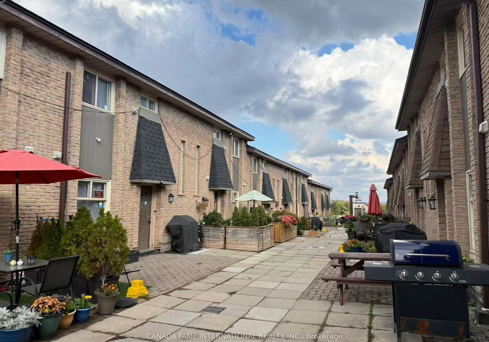 16-rexdale-boulevard-etobicoke-ontario-w12519960