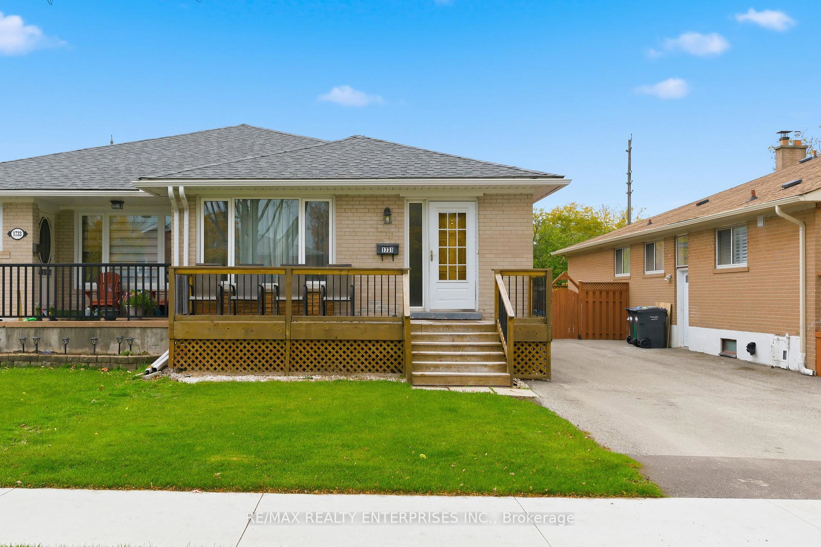 1731-sandgate-crescent-mississauga-ontario-w12520168